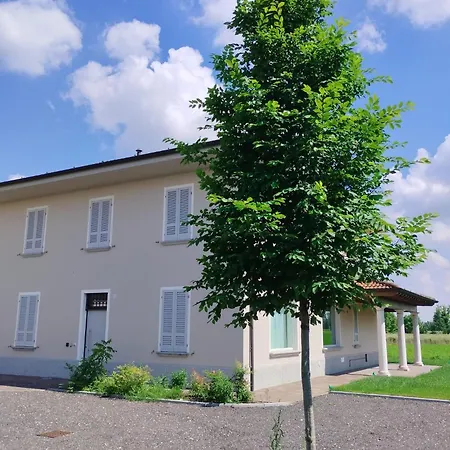 Residenza Alba Chiara Monticelli d'Ongina